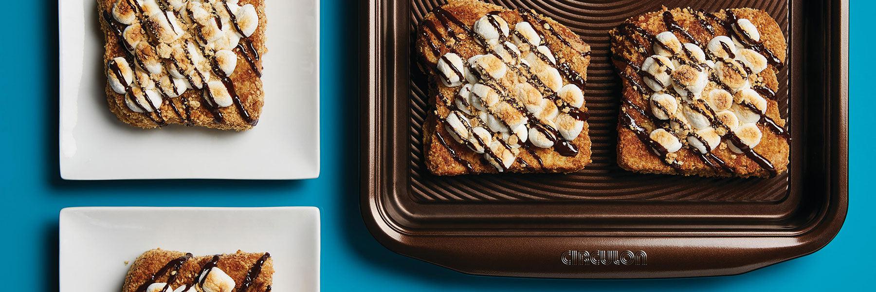 Cookie Sheets & Baking Sheets