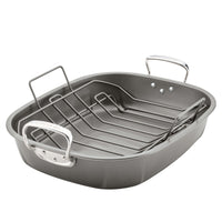 Nonstick 18"x15" oval roaster with rack—essential bakeware for roasting.